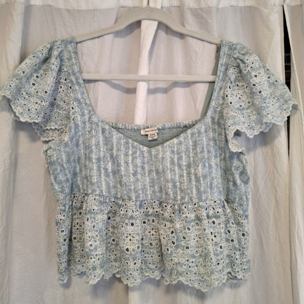 Lovely vintage American Eagle Spring blouse, Small